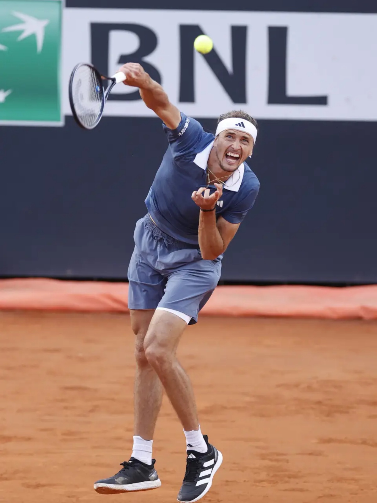 英国网球队绝杀法国网球队，兹维列夫绝境逆转的简单介绍